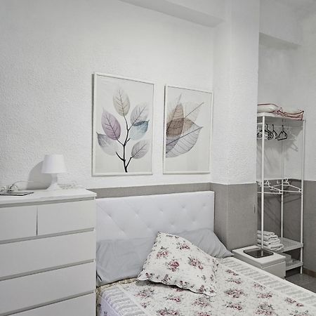 Habitacion En Casa De Familia "Valenciabonita" Extérieur photo