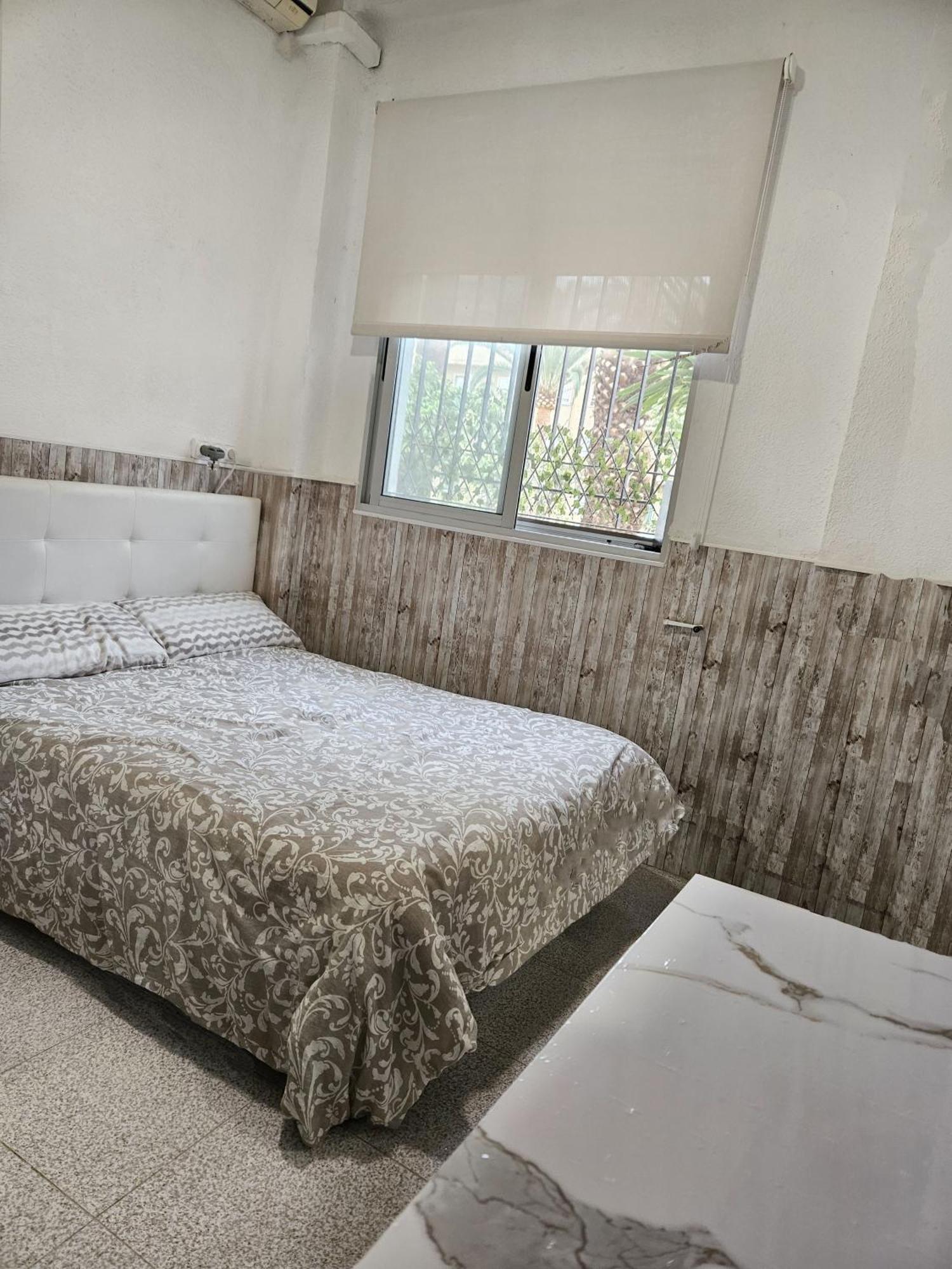 Habitacion En Casa De Familia "Valenciabonita" Extérieur photo